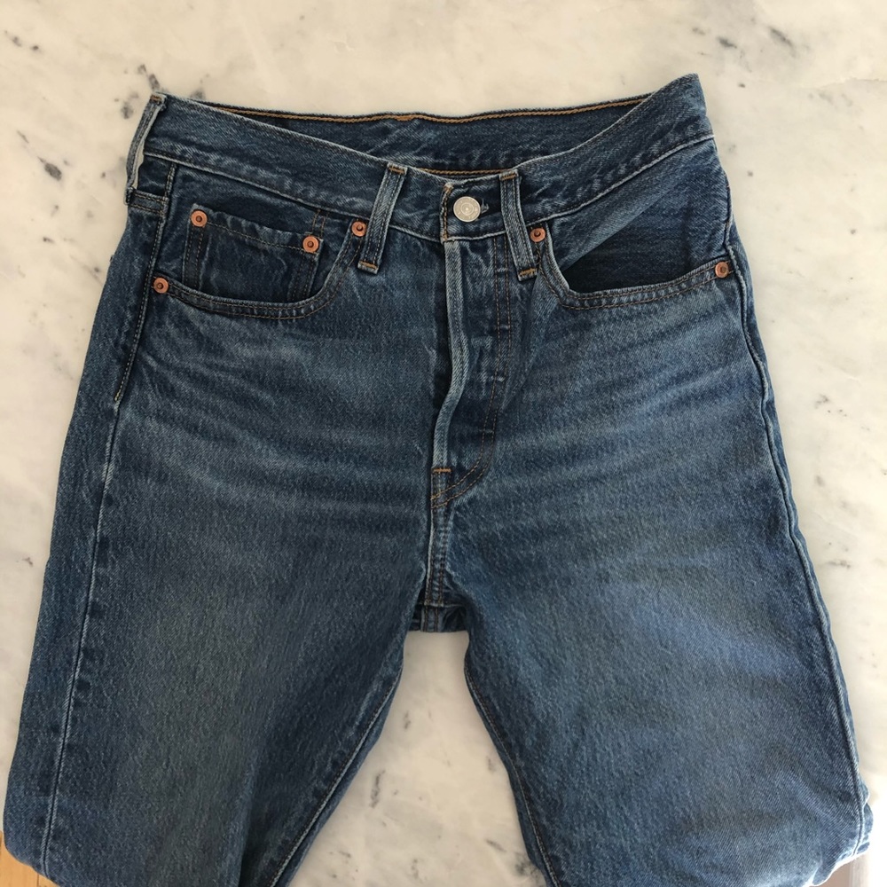 501 Levi’s Straight Leg Jeans - Picture 6 of 7